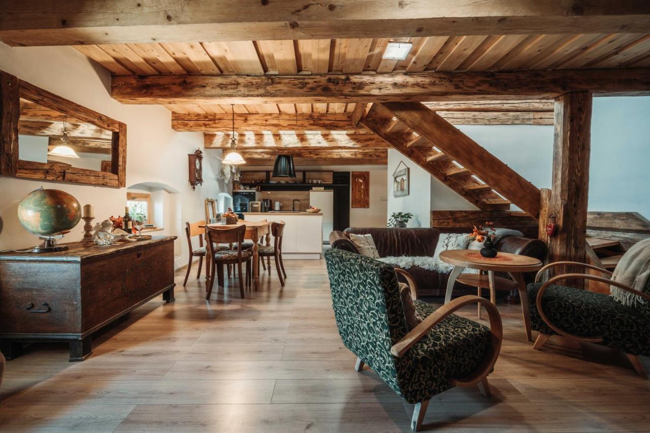 ČÁKYHO KÚRIA - mezonetový apartmán s krbom, fínskou a infrasaunou Smižany Exterior foto